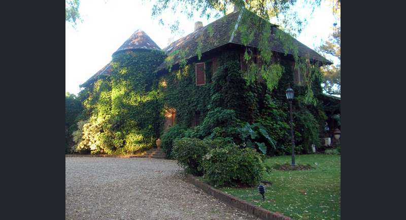 La Tour en Brique & Hotel de La Tour