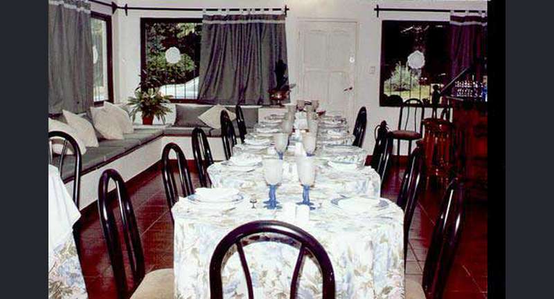 El Roble y El Cerezo