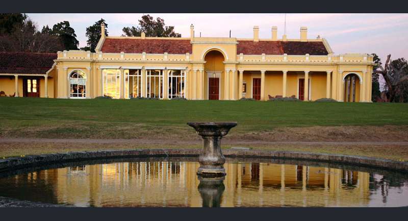 Pueblo Estancia La Paz